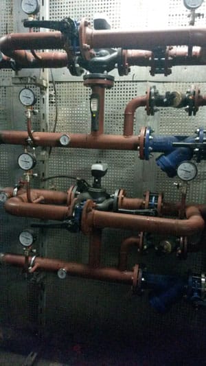 Установка чиллера Trane в Московском зоопарке Установка чиллера Trane 1