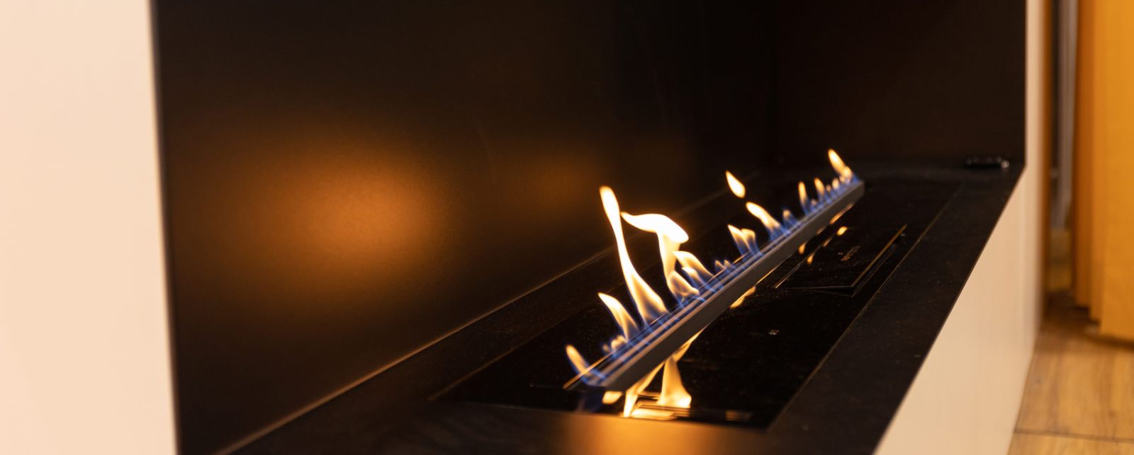 Биокамин настенный Биокамин настенный