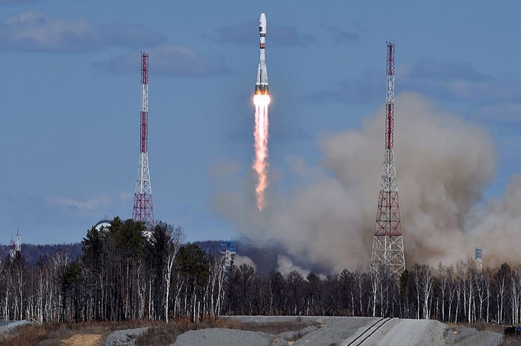 Запуск ракеты на космодроме "Восточный" запуск ракеты восточный